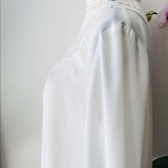 Pretty & Classic White High Neck Lace Blouse Large - Picture 7 of 8